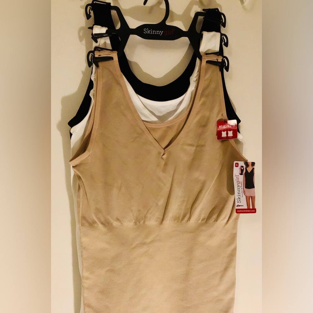 COPY - SKINNYGIRL SHAPING REVERSIBLE CAMIS